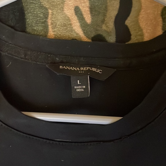 Banana Republic Tee Shirt Size Large - Picture 2 of 3